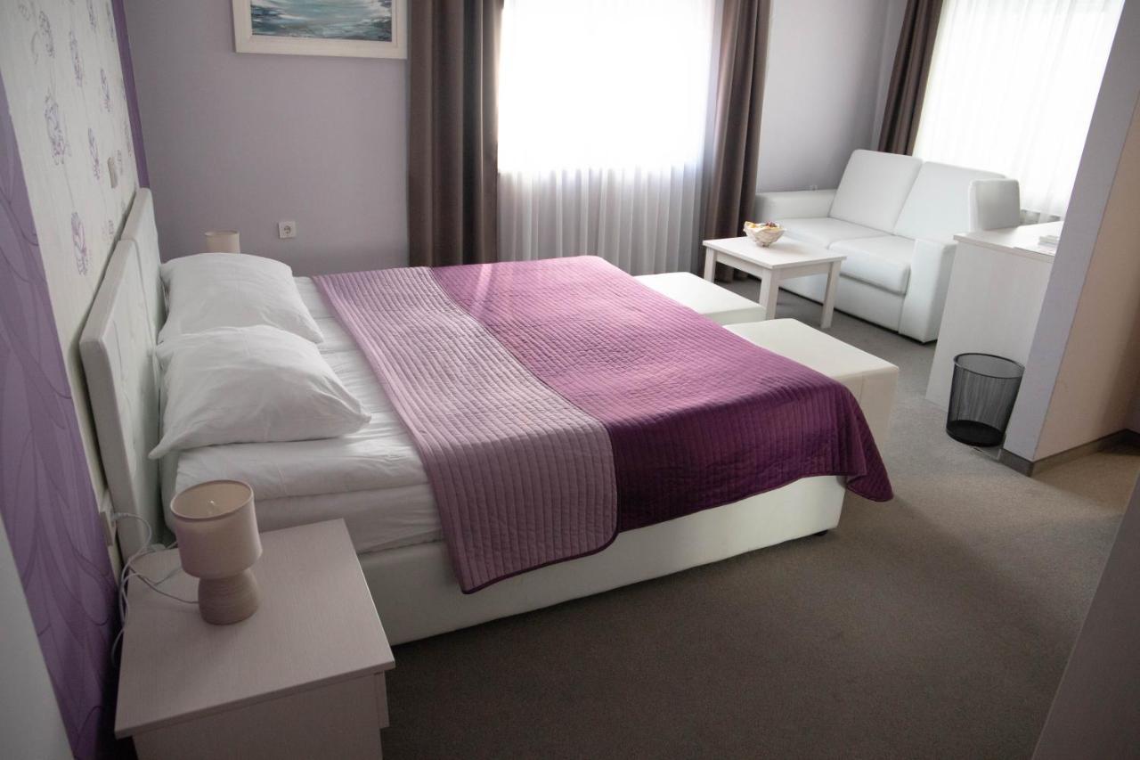 Art Hotel Slavonski Brod Exterior foto