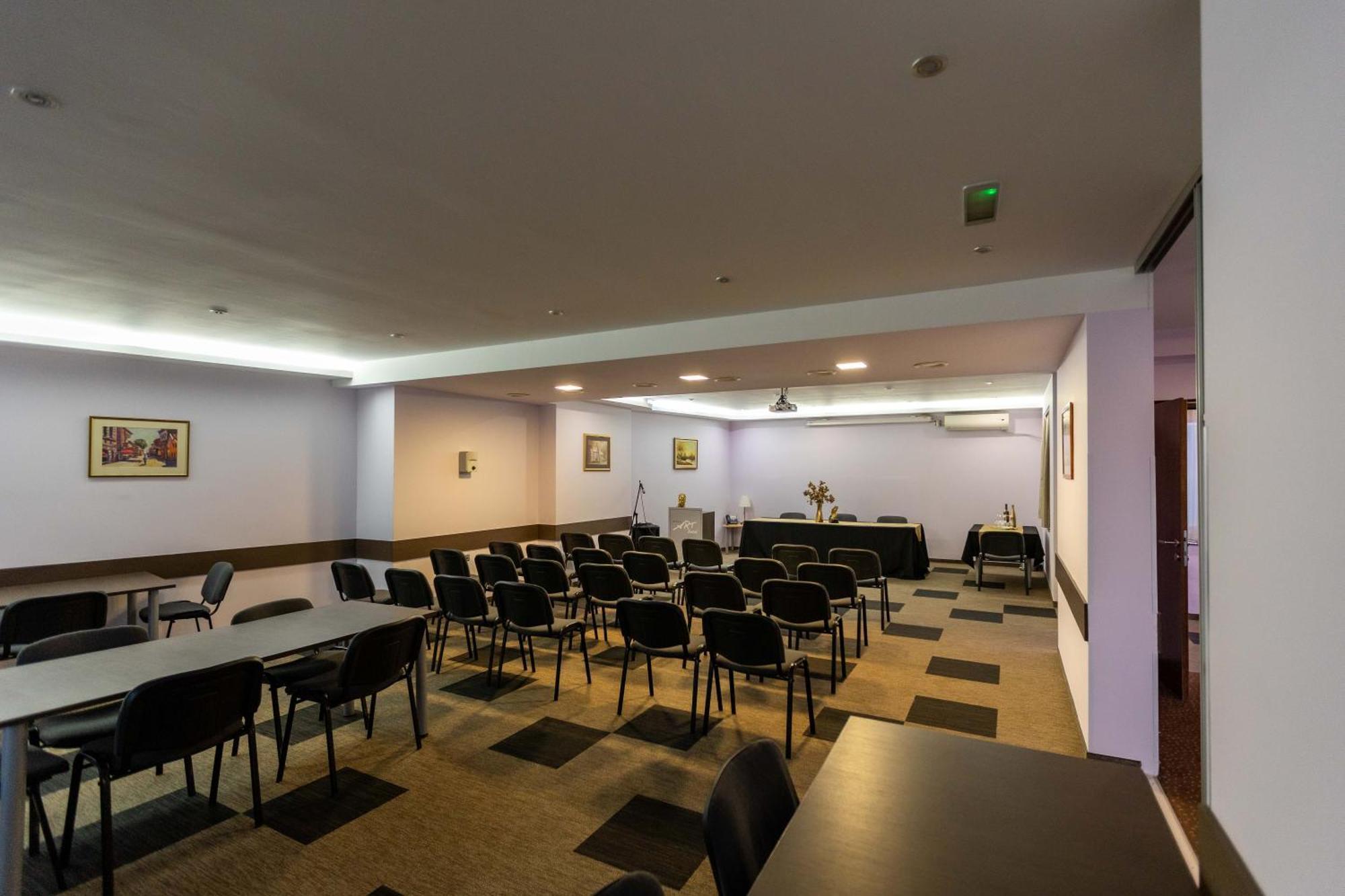 Art Hotel Slavonski Brod Exterior foto